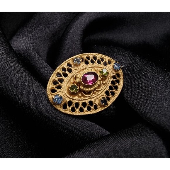 Antique Early 20th Century Gold-Tone Oval Filigree Brooch - Picture 4 of 5